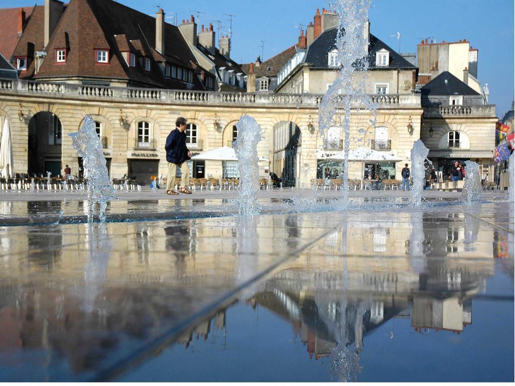 L'Aparthotel Lhl Dijon Exteriör bild